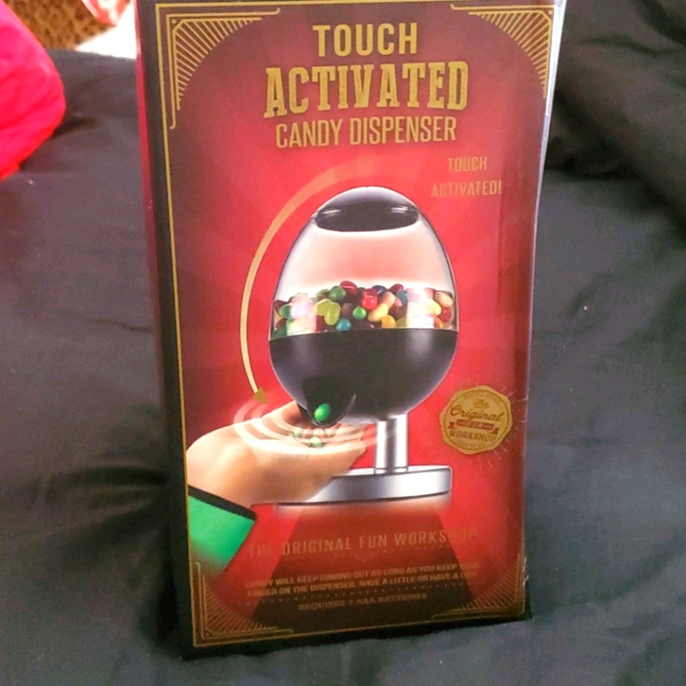 Touch activated 🍬 dispenser